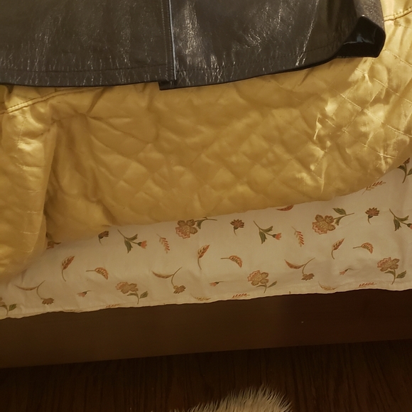 I never wore them cleaning out my closet - Picture 13 of 16